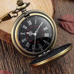 Vintage Pocket Watch Roman Numerals Scale Quartz Pocket Watche with Chain Bronze